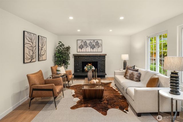 12523 NE 138th Place, Kirkland, WA 98034