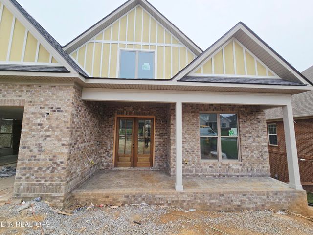 455 Maclaren Way, Lenoir City, TN 37772