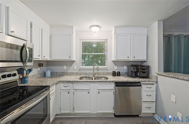 2709 Sutters Mill Ct, Midlothian, VA 23112
