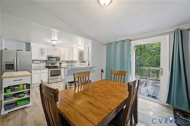2709 Sutters Mill Ct, Midlothian, VA 23112