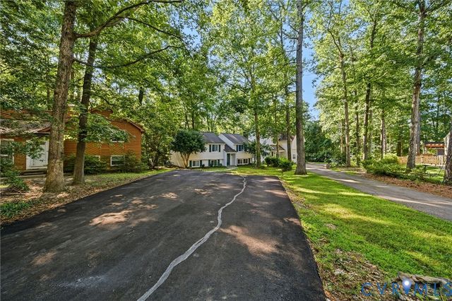 2709 Sutters Mill Ct, Midlothian, VA 23112