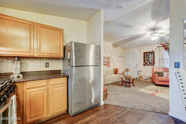 7807 E MAIN Street H-27, Mesa, AZ 85207