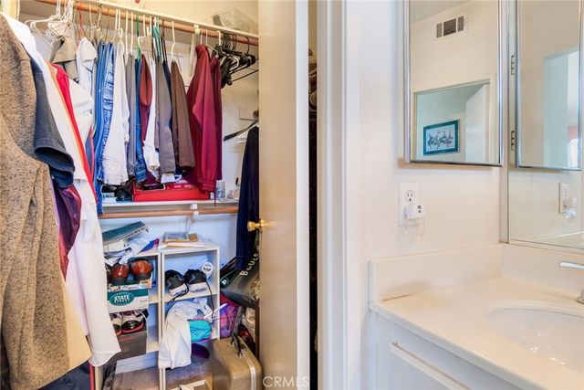 2944 Hampton Avenue, Hemet, CA 92545