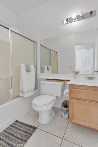 13446 Dover Lane, Victorville, CA 92392