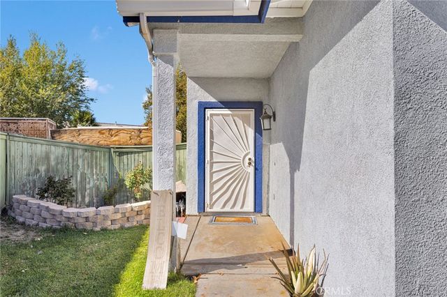 13446 Dover Lane, Victorville, CA 92392