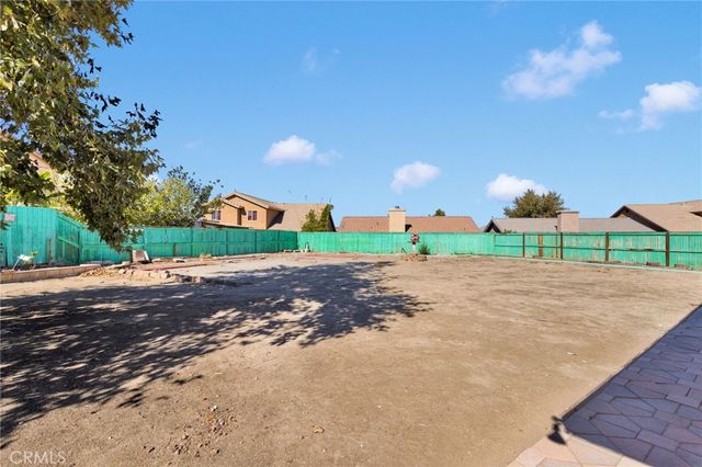 13446 Dover Lane, Victorville, CA 92392