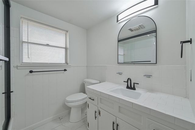 6204 S McKinley Avenue, Oklahoma City, OK 73139