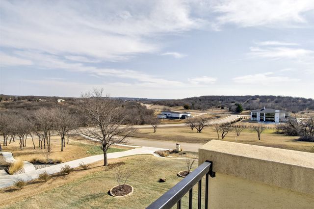 3072 Rosebud Court, Grand Prairie, TX 75104