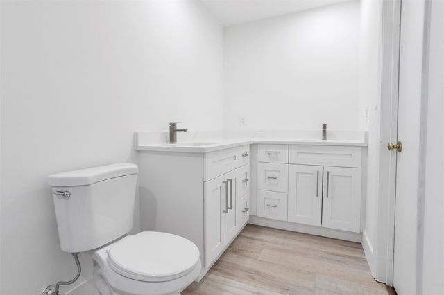 7841 NW 46 Street, Lauderhill, FL 33351