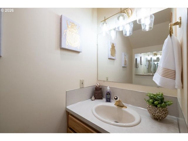 2935 CEDARWOOD Ct Se, Albany, OR 97322