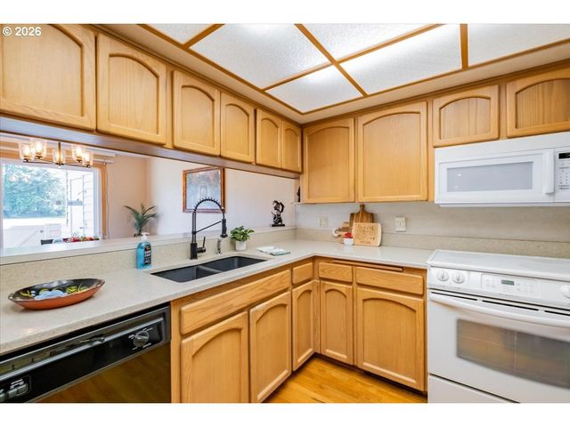 2935 CEDARWOOD Ct Se, Albany, OR 97322