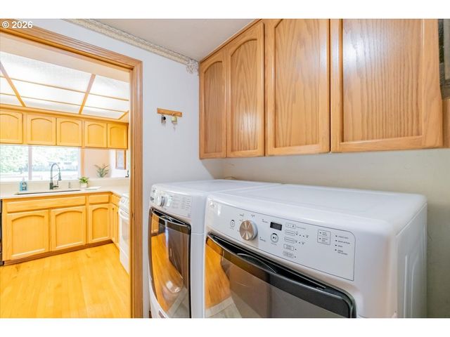 2935 CEDARWOOD Ct Se, Albany, OR 97322