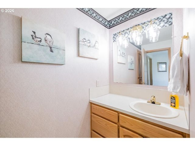 2935 CEDARWOOD Ct Se, Albany, OR 97322