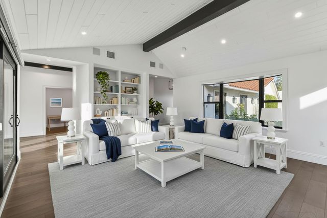 105 W Tarpon Lane, Jupiter, FL 33477