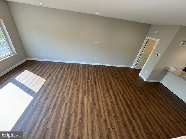 210 E PICCADILLY ST, Winchester, VA 22601