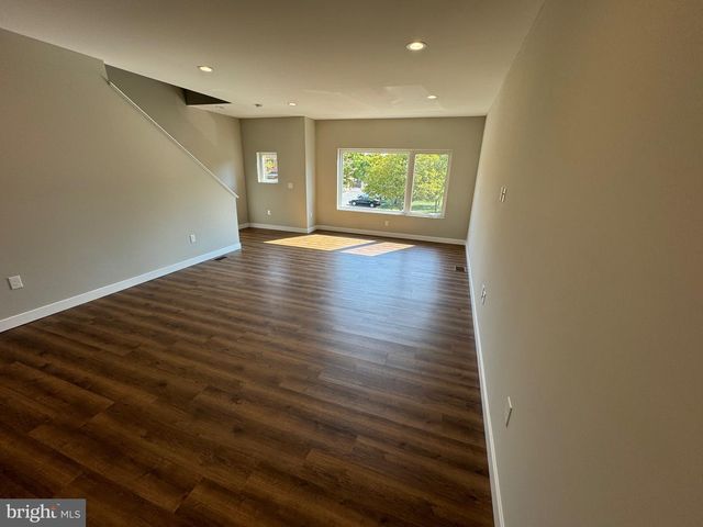 210 E PICCADILLY ST, Winchester, VA 22601