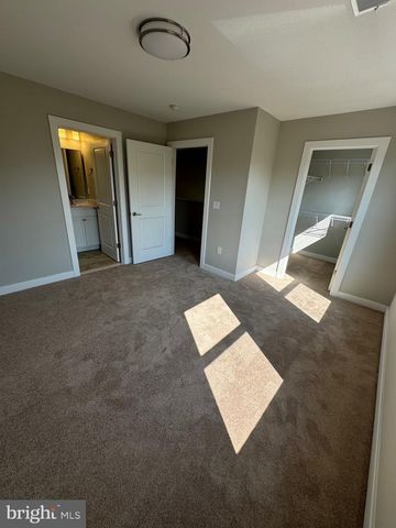 210 E PICCADILLY ST, Winchester, VA 22601