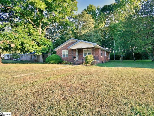239 Eastbrook Drive, Woodruff, SC 29388