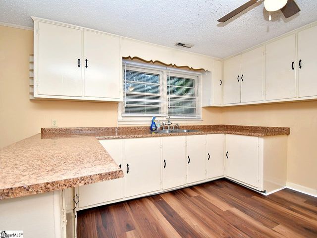 239 Eastbrook Drive, Woodruff, SC 29388