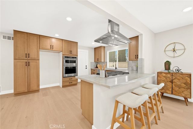 2201 E Oakmont, Orange, CA 92867