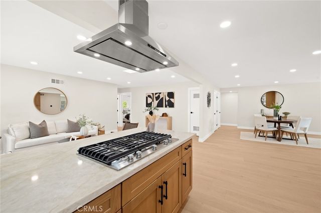 2201 E Oakmont, Orange, CA 92867