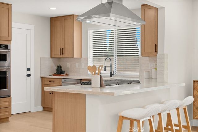 2201 E Oakmont, Orange, CA 92867