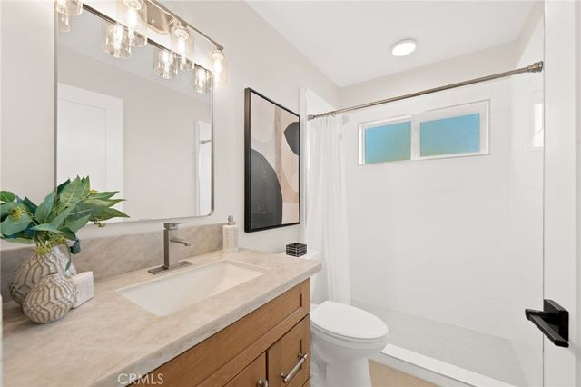 2201 E Oakmont, Orange, CA 92867