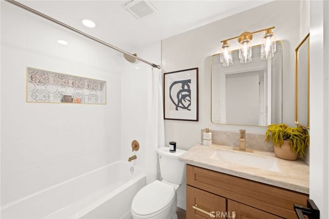 2201 E Oakmont, Orange, CA 92867