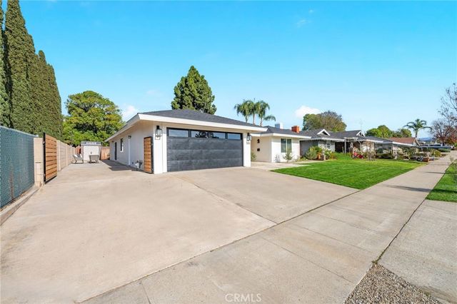 2201 E Oakmont, Orange, CA 92867