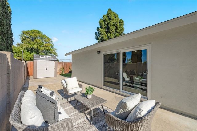 2201 E Oakmont, Orange, CA 92867