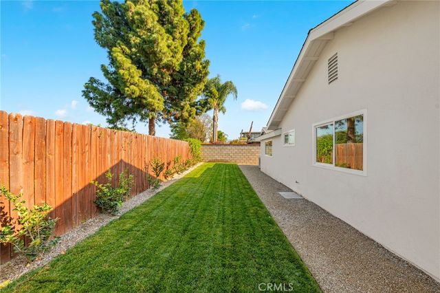 2201 E Oakmont, Orange, CA 92867