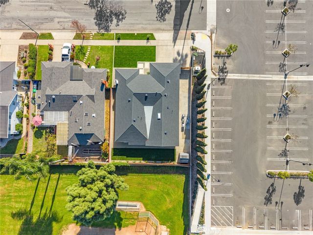 2201 E Oakmont, Orange, CA 92867