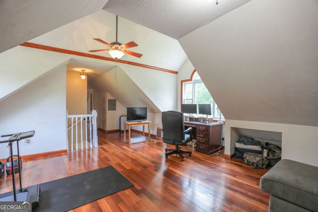 146 E Lakeview Drive NE, Milledgeville, GA 31061