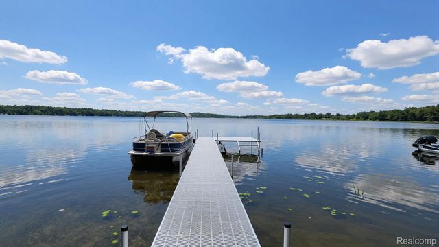 5616 Joslin Lake Drive, Lyndon Township, MI 48137