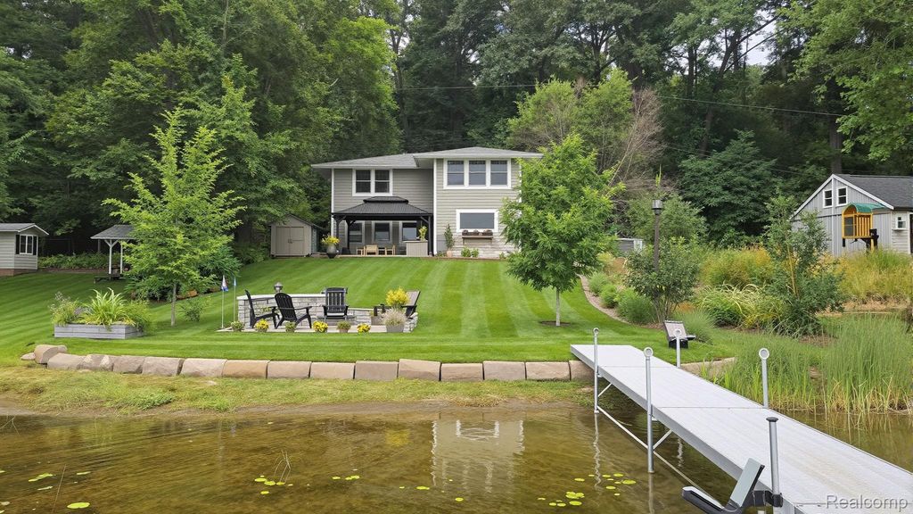 5616 Joslin Lake Drive, Lyndon Township, MI 48137