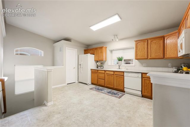 1479 Madison Ridge Heights B, Colorado Springs, CO 80904