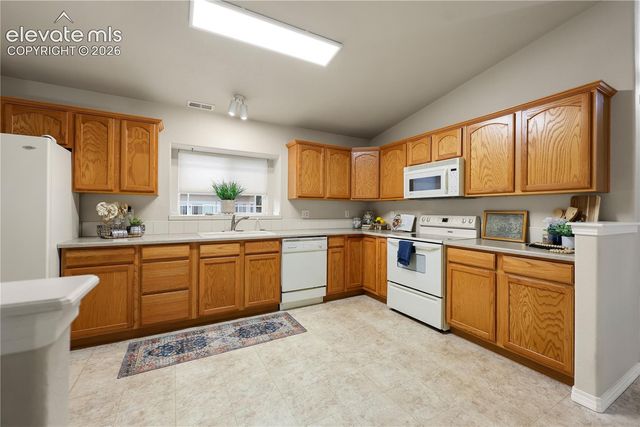 1479 Madison Ridge Heights B, Colorado Springs, CO 80904