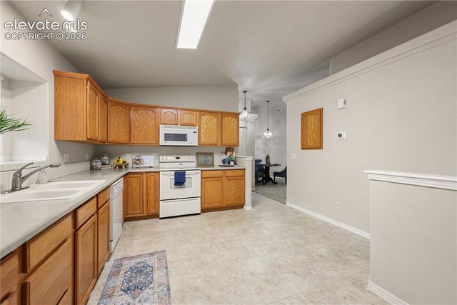 1479 Madison Ridge Heights B, Colorado Springs, CO 80904
