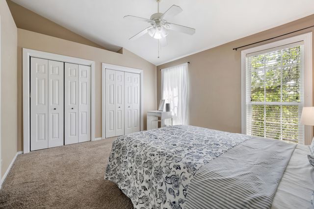 121 Golfview Drive, Glendale Heights, IL 60139