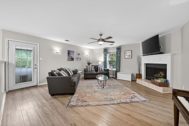 12 N Sunland Drive, Cabot, AR 72023