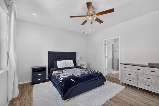1729 Valle Vista Road NW, Los Lunas, NM 87031