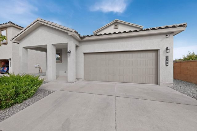 1729 Valle Vista Road NW, Los Lunas, NM 87031
