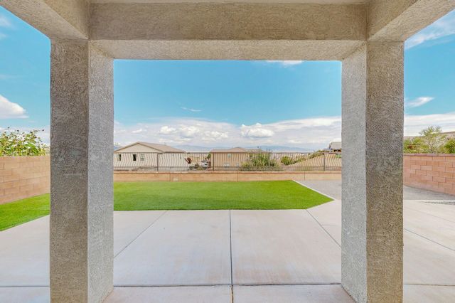 1729 Valle Vista Road NW, Los Lunas, NM 87031