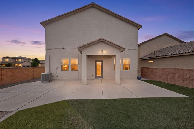 1729 Valle Vista Road NW, Los Lunas, NM 87031