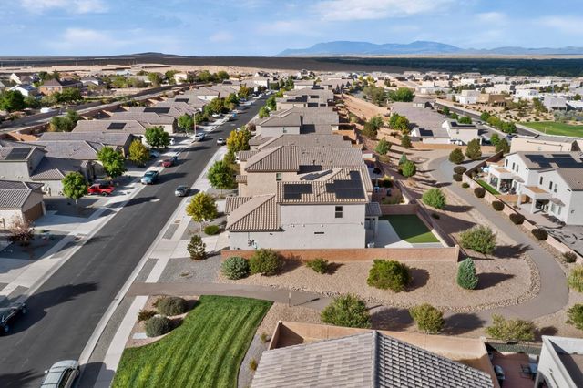 1729 Valle Vista Road NW, Los Lunas, NM 87031