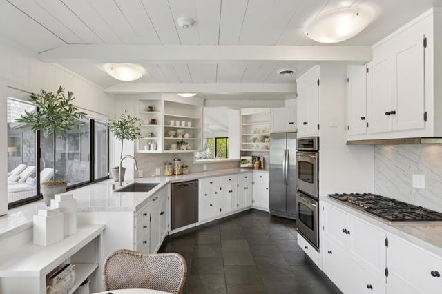 120 Deer Meadow Lane, Portola Valley, CA 94028