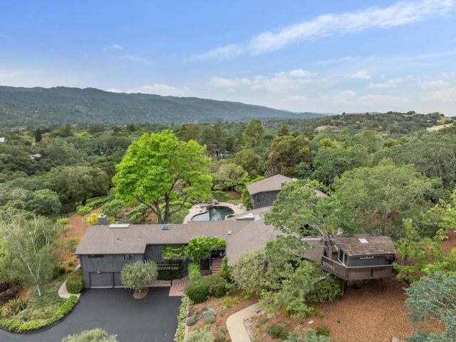 120 Deer Meadow Lane, Portola Valley, CA 94028