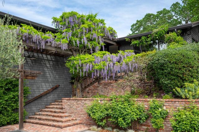 120 Deer Meadow Lane, Portola Valley, CA 94028