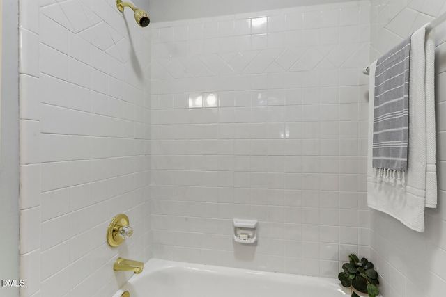 429 Grosvenor Drive, Raleigh, NC 27615