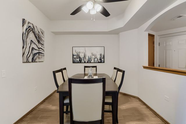 11535 Settlers Pond Way 2C, Orland Park, IL 60467
